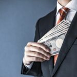 飲食業界で働き続けるといくら稼げるの？